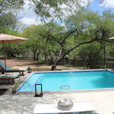 Luvivane Luxury Villa Marloth Park Bagian luar foto