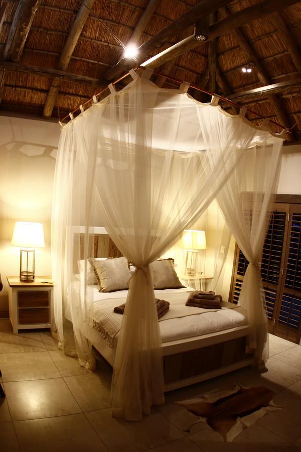 Luvivane Luxury Villa Marloth Park Bagian luar foto